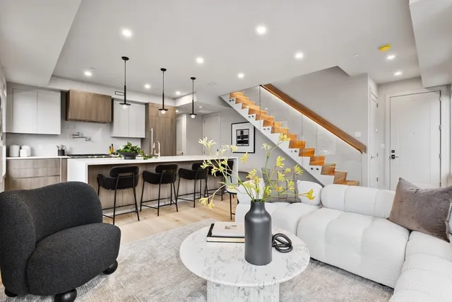 $2,250,000 | 300 Franklin Street, Unit 5, Cambridge, MA 02139