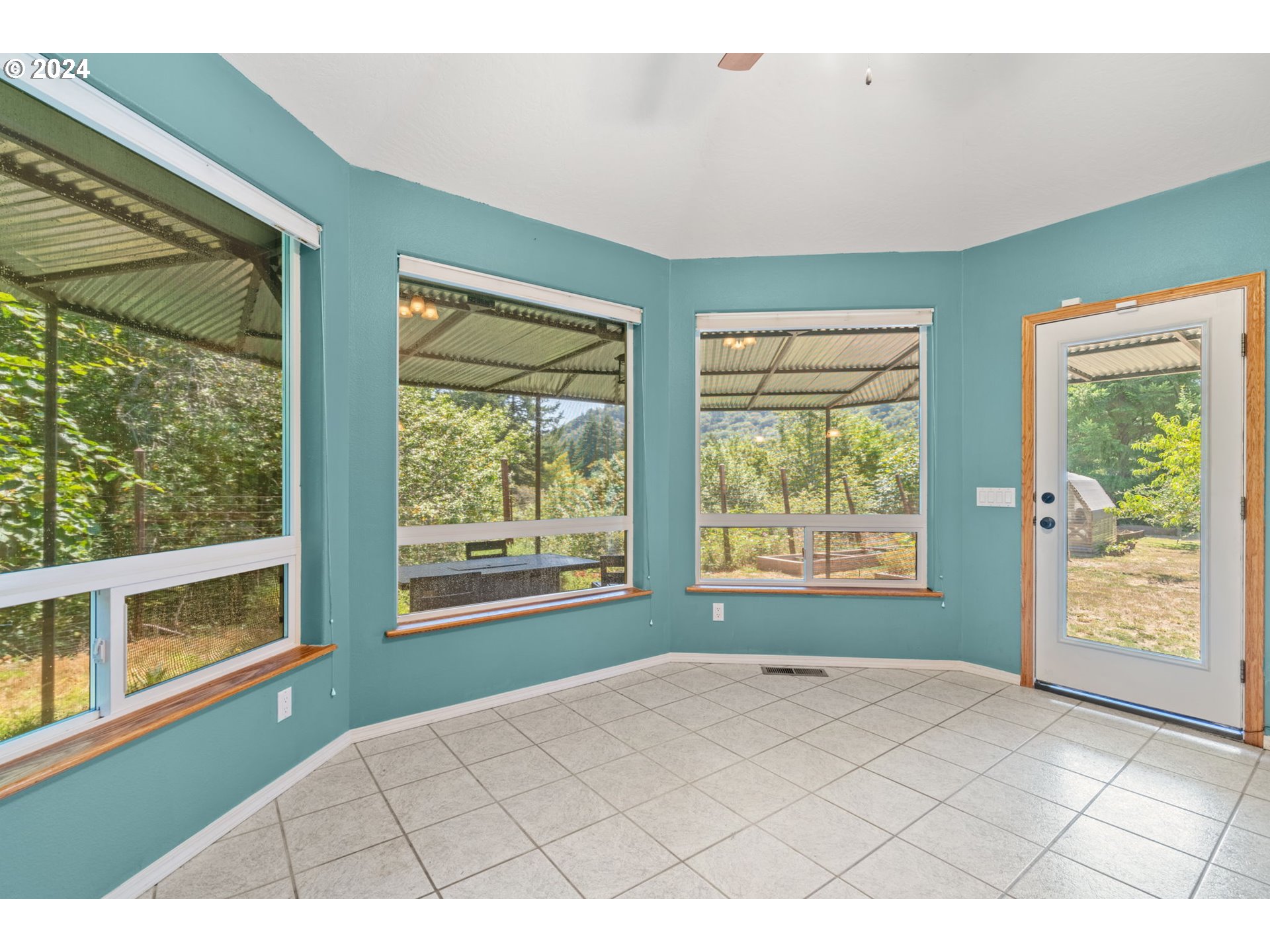 16919 Tule Road Brookings, OR 97415 - Photo 13 of 48 Gallery Image 13