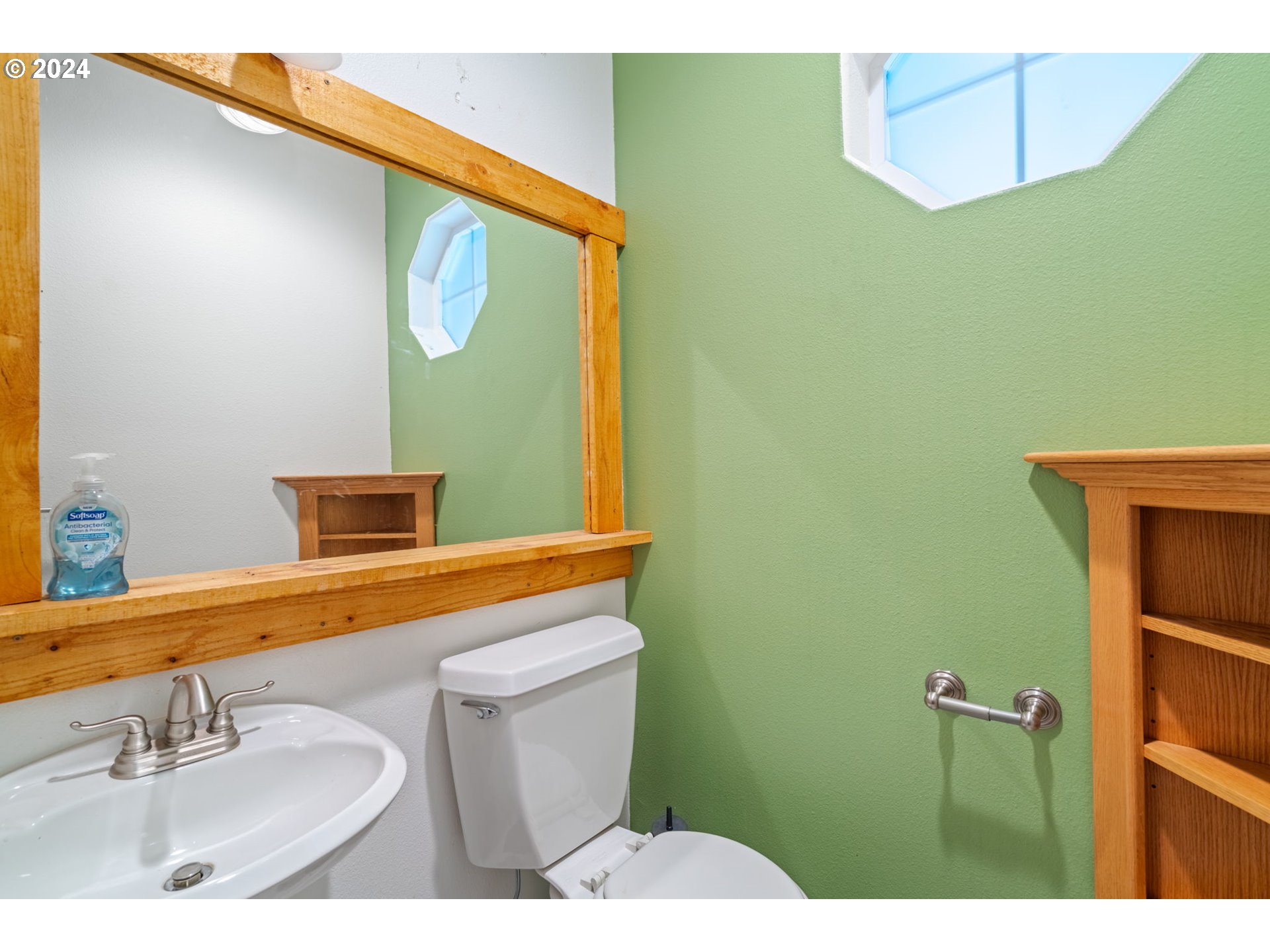 16919 Tule Road Brookings, OR 97415 - Photo 21 of 48 Gallery Image 21