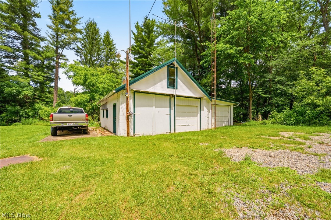 6251 Breezehill Road Southwest East Sparta, OH 44626 - Photo 23 of 50