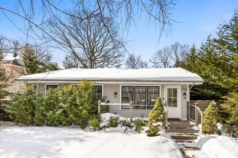 $1,400,000 | 778 Bridgehampton Sag Harbor, Bridgehampton, NY 11932