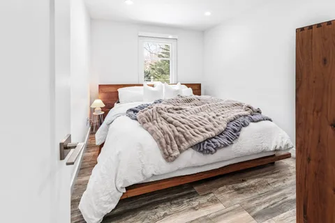 $1,300,000 | 778 Bridgehampton Sag Harbor, Bridgehampton, NY 11932