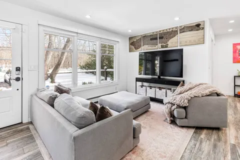 $1,400,000 | 778 Bridgehampton Sag Harbor, Bridgehampton, NY 11932