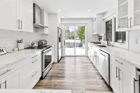 $1,400,000 | 778 Bridgehampton Sag Harbor, Bridgehampton, NY 11932