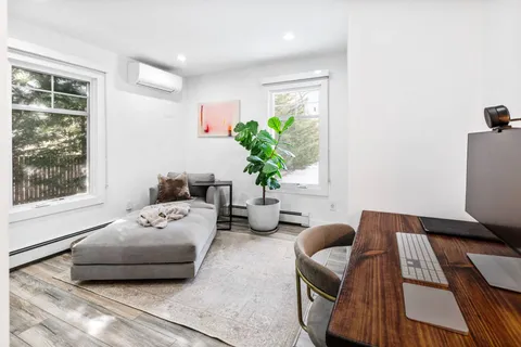 $1,300,000 | 778 Bridgehampton Sag Harbor, Bridgehampton, NY 11932