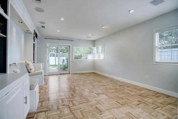 $3,500 | 2228 Addison Road, Houston, TX 77030