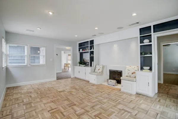 $3,500 | 2228 Addison Road, Houston, TX 77030