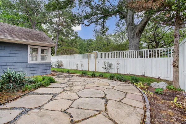 $3,500 | 2228 Addison Road, Houston, TX 77030