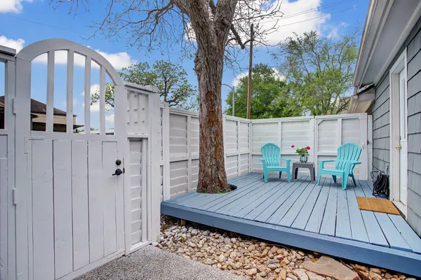 $3,500 | 2228 Addison Road, Houston, TX 77030