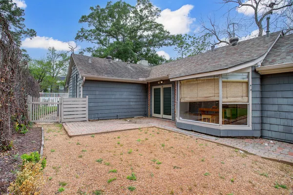 $3,500 | 2228 Addison Road, Houston, TX 77030
