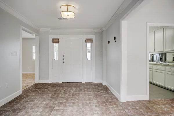$3,500 | 2228 Addison Road, Houston, TX 77030