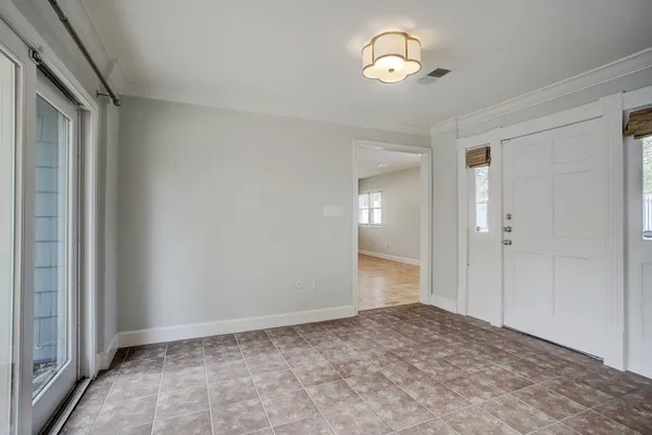 $3,500 | 2228 Addison Road, Houston, TX 77030