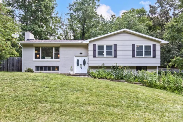 $625,000 | 17 Rhododendron Place, Asheville, NC 28805