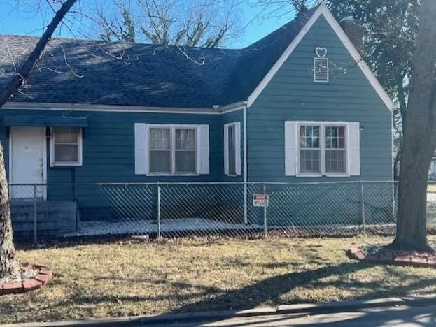 $73,000 | 2823 Crawford Avenue, Parsons, KS 67357