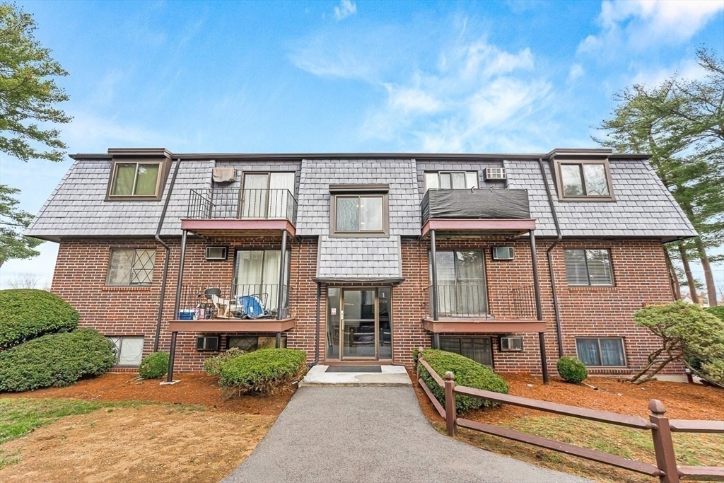 40 Main Street, Unit 15 North Reading, MA 01864 - Photo 1 of 12