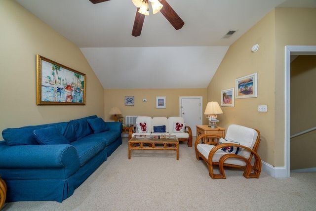 $1,000,000 | 909 Fairway Drive, Edisto Island, SC 29438