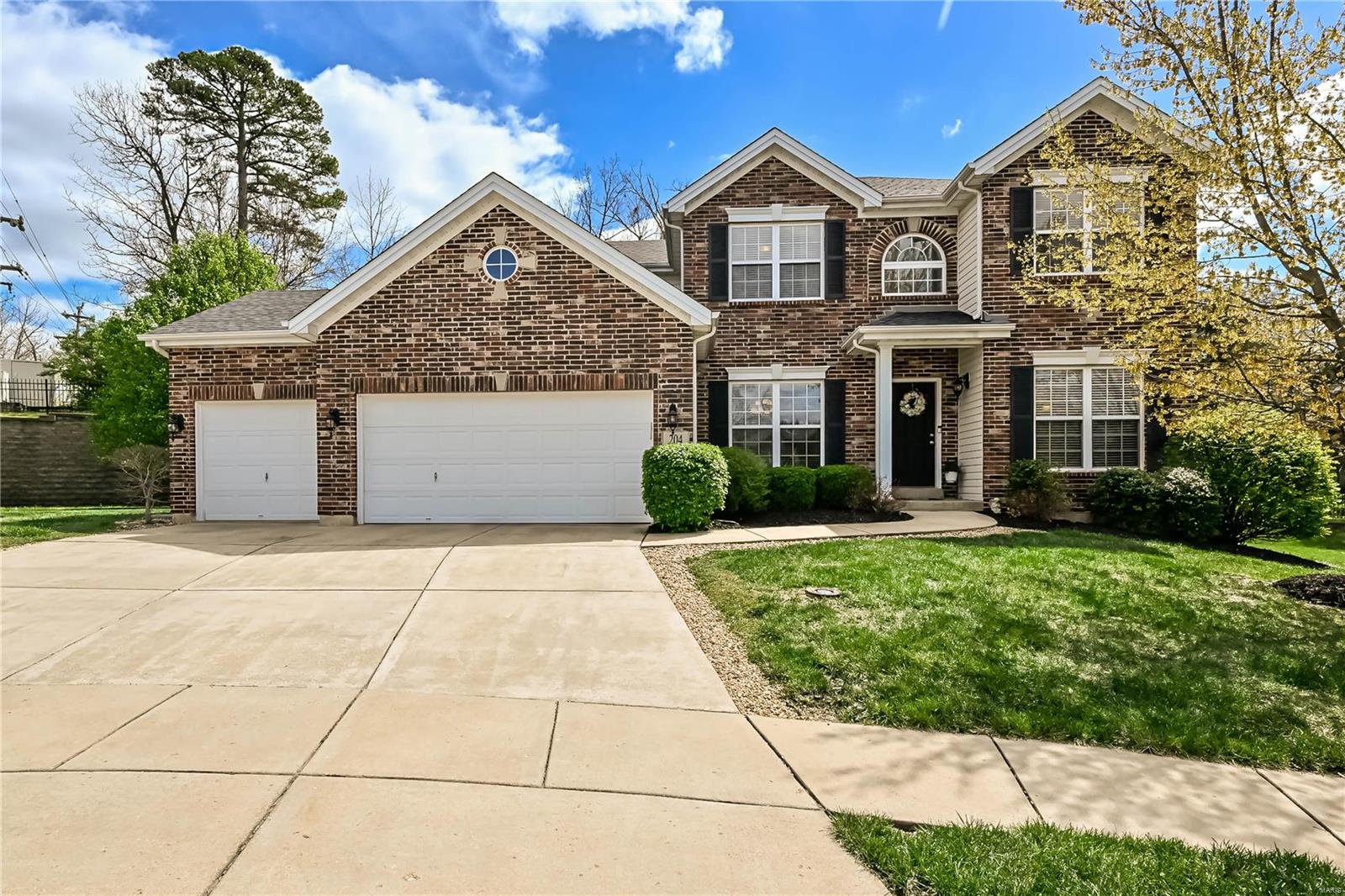 204 Magnolia Trace Drive Ballwin, MO 63021 - Photo 1 of 46