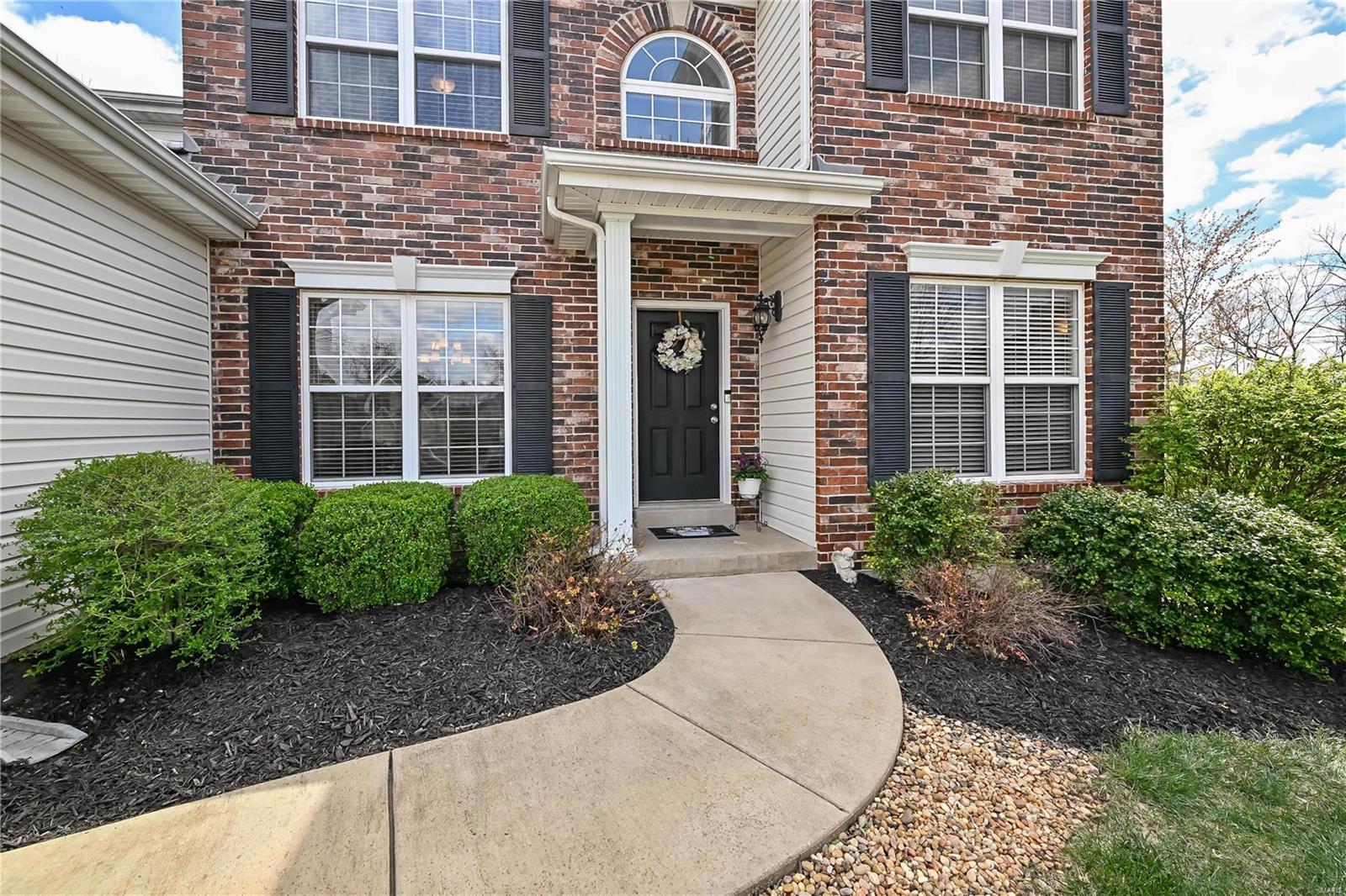 204 Magnolia Trace Drive Ballwin, MO 63021 - Photo 2 of 46