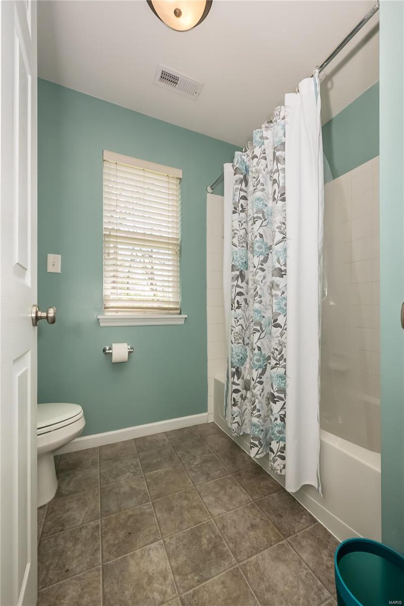 204 Magnolia Trace Drive Ballwin, MO 63021 - Photo 29 of 46