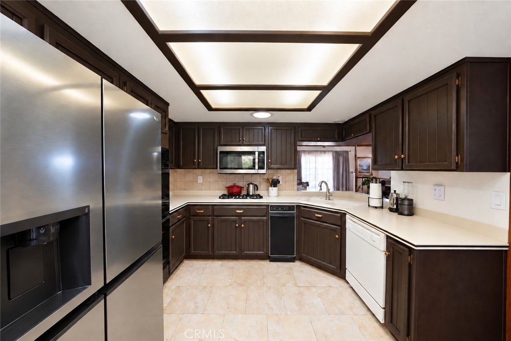 15953 St Timothy Road Apple Valley, CA 92307 - Photo 18 of 60 Gallery Image 18