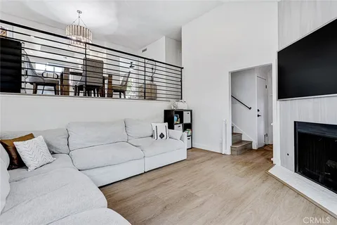 $1,199,000 | 1917 Nelson Avenue, Unit E, Redondo Beach, CA 90278