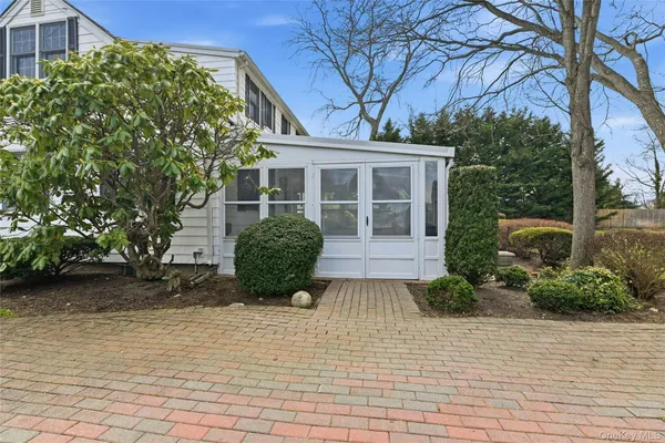 $739,999 | 110 Macon Avenue, Sayville, NY 11782