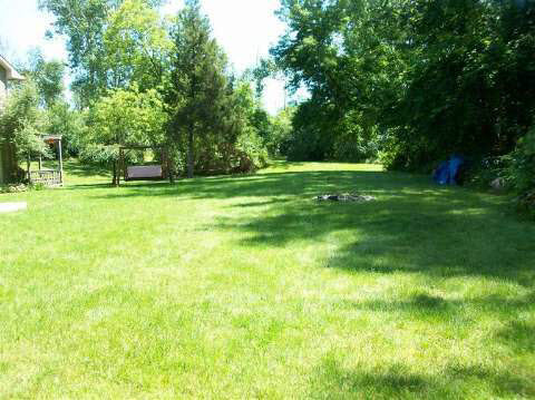 13048 North Road Fenton, MI 48430 - Photo 11 of 43 20366906-10.JPG