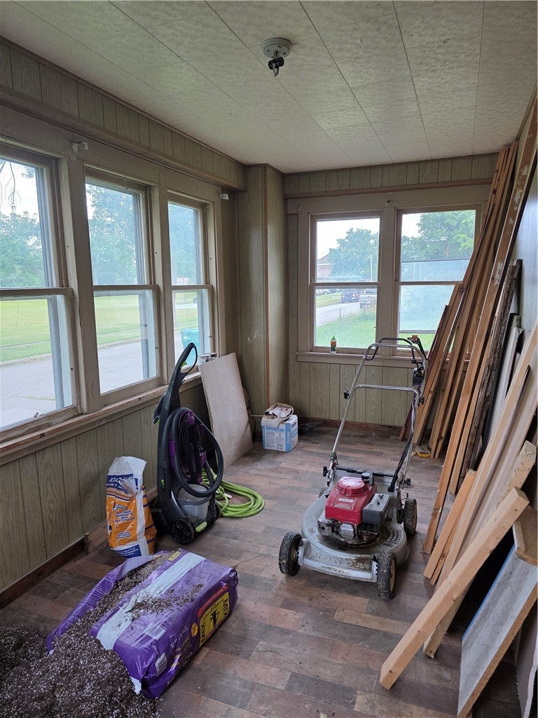 1871 East Lawrence Street Decatur, IL 62521 - Photo 15 of 16 Gallery Image 15