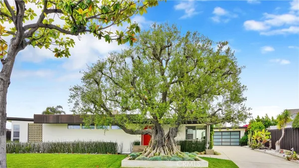 $17,000 | 2000 Nautilus Lane, Newport Beach, CA 92660