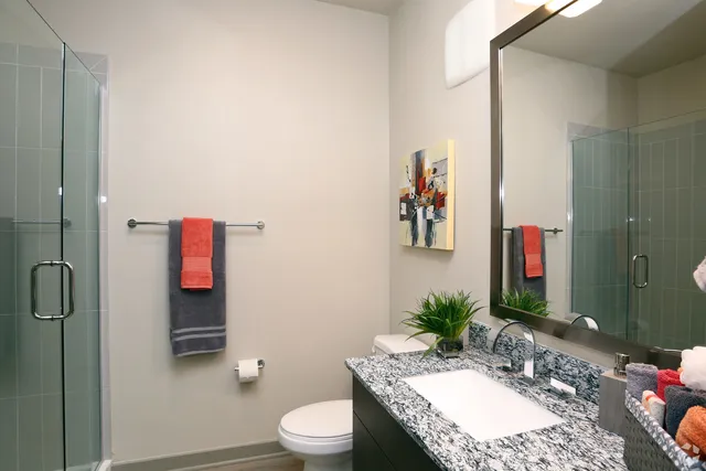 $2,627 | 700 East Algonquin Road, Unit 2401, Schaumburg, IL 60173