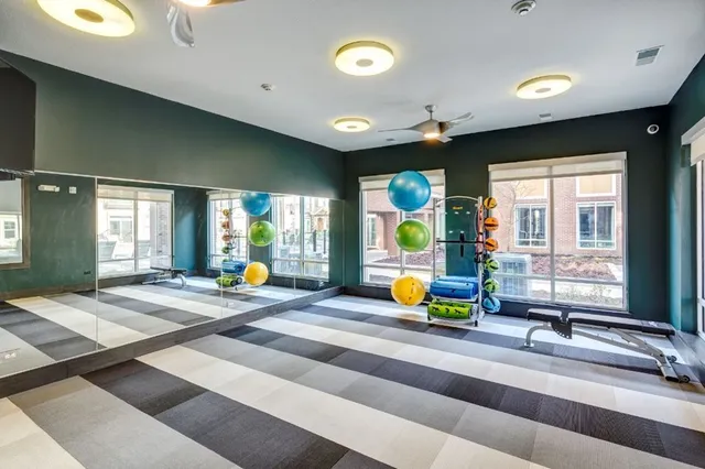 $2,627 | 700 East Algonquin Road, Unit 2401, Schaumburg, IL 60173