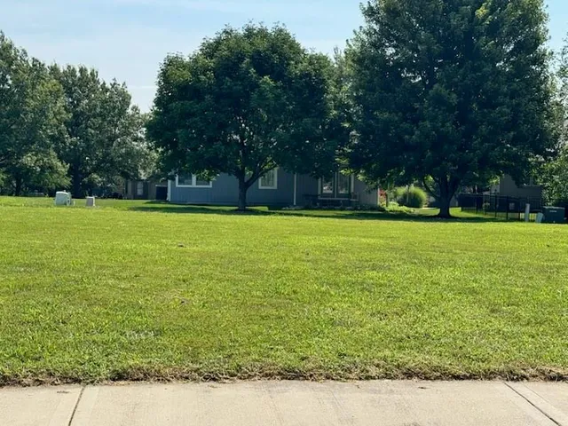 $35,000 | 29389 Palmer Drive, Paola, KS 66071