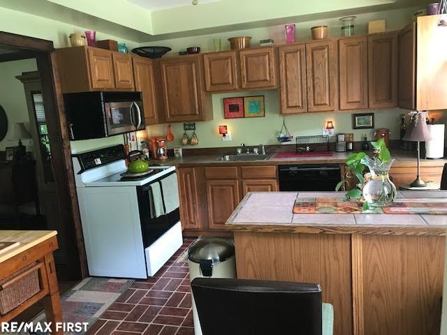 972 East Tienken Road Rochester Hills, MI 48306 - Photo 19 of 34