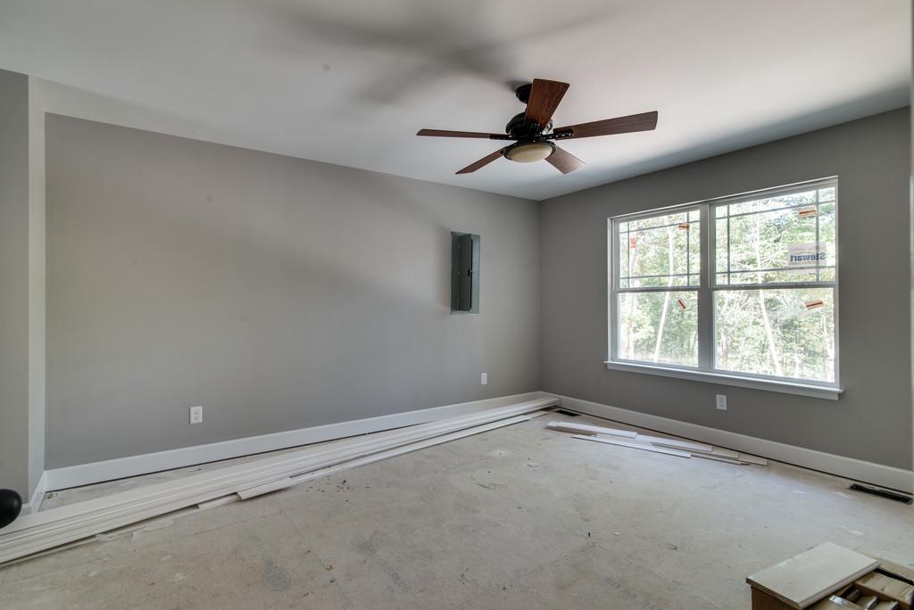 234 East Piney Road Dickson, TN 37055 - Photo 11 of 18 a view of an empty room with a window