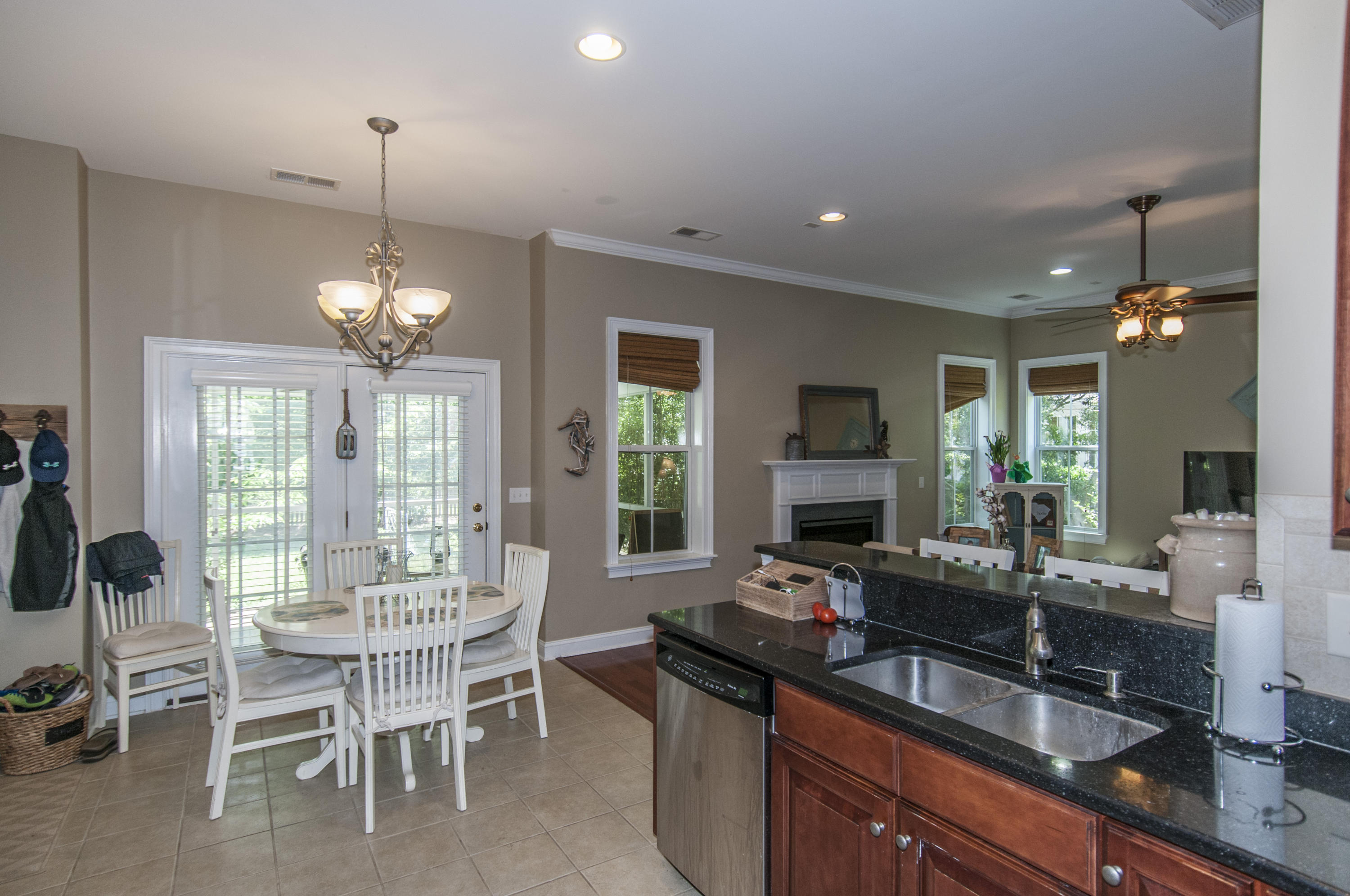 1847 Hall Point Road Mount Pleasant, SC 29466 - Photo 7 of 34 _DSC2097