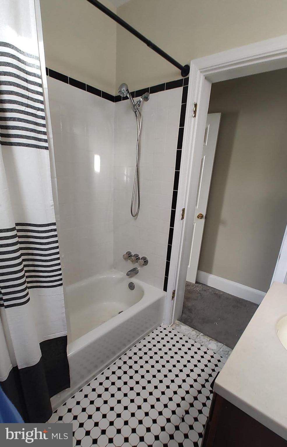 116 South Loudon Avenue Baltimore, MD 21229 - Photo 22 of 32