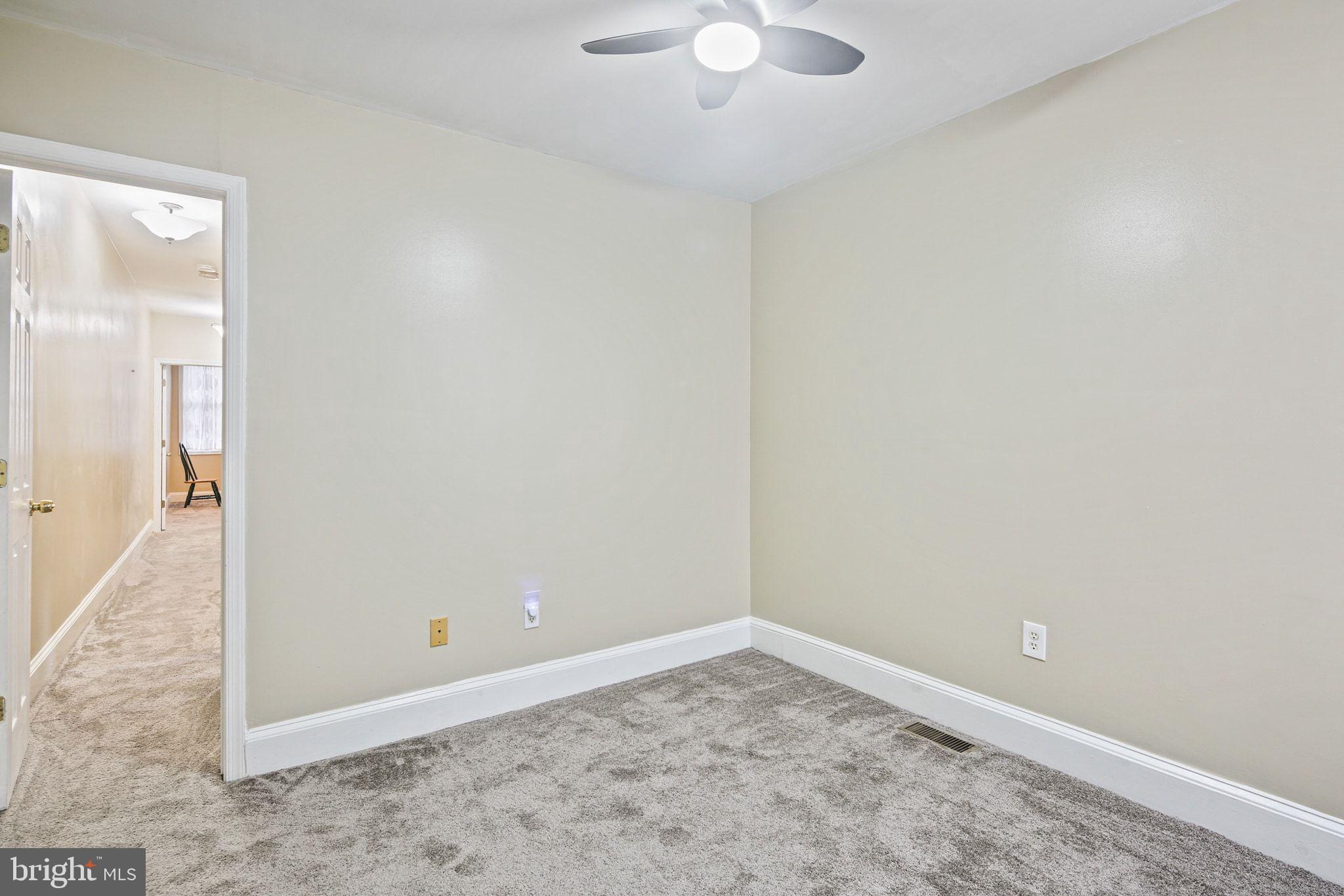 116 South Loudon Avenue Baltimore, MD 21229 - Photo 25 of 32