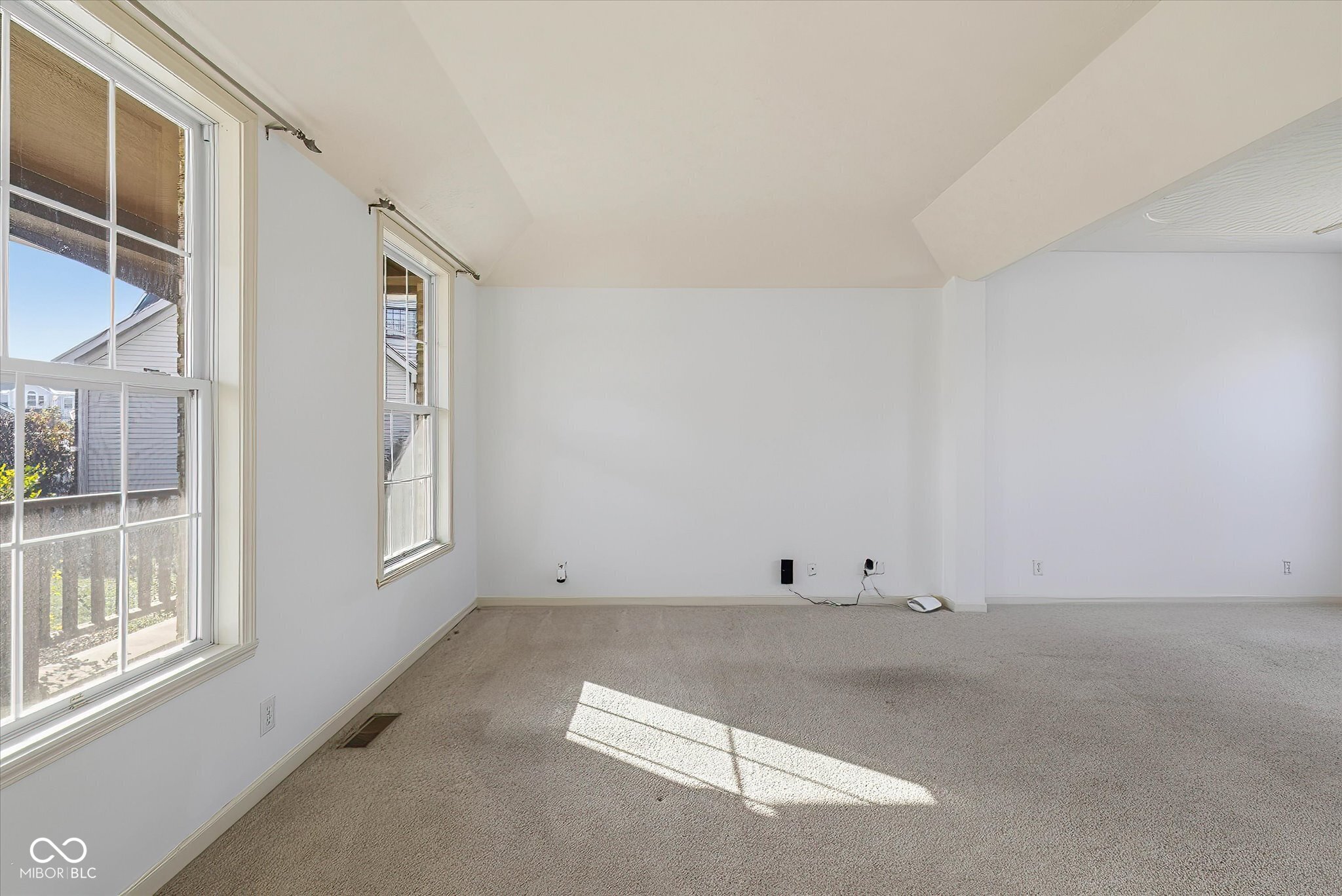 10816 Cody Lane Fishers, IN 46037 - Photo 3 of 52