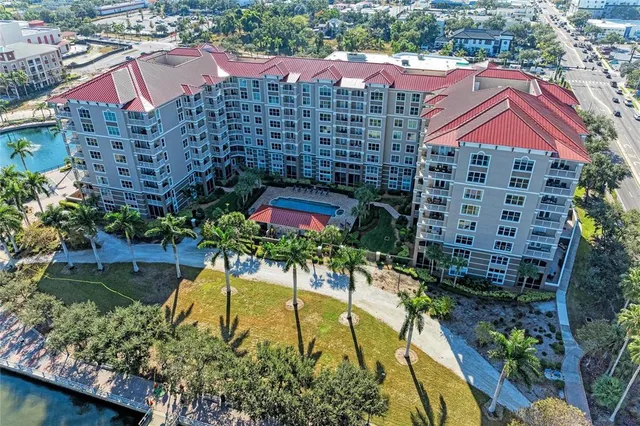 $475,000 | 808 3rd Avenue West, Unit 805, Bradenton, FL 34205