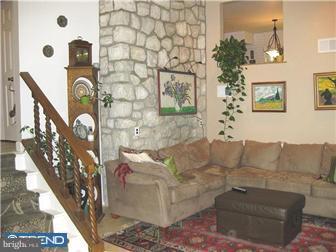 425 Arden Road Conshohocken, PA 19428 - Photo 11 of 12 Family Room
