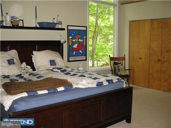 425 Arden Road Conshohocken, PA 19428 - Photo 7 of 12 Bedroom - Main