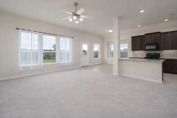 $2,500 | 13202 Anchor Isle, La Marque, TX 77568