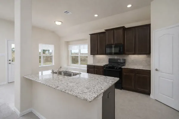 $2,500 | 13202 Anchor Isle, La Marque, TX 77568