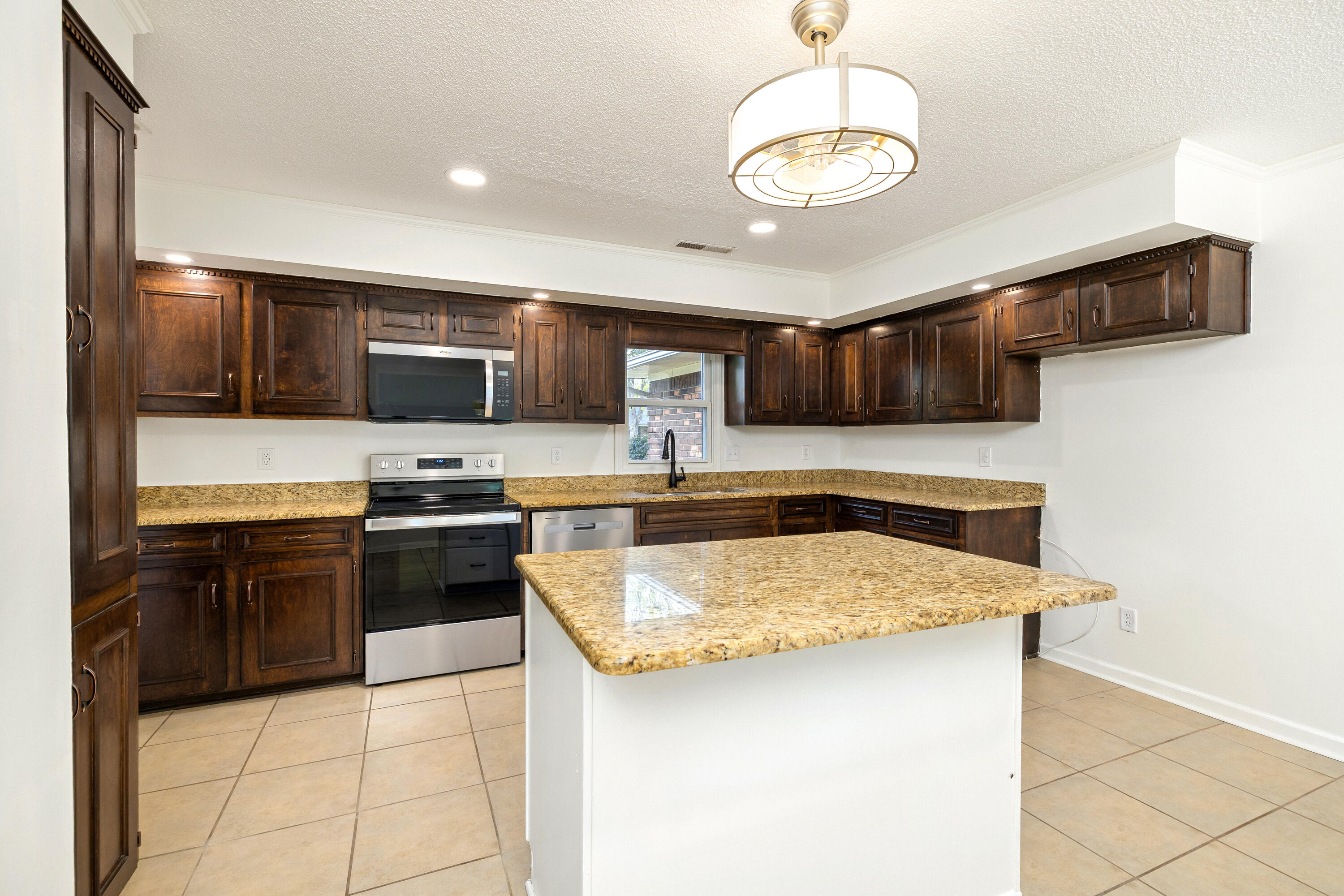 2202 Gingko Drive Sumter, SC 29150 - Photo 23 of 43