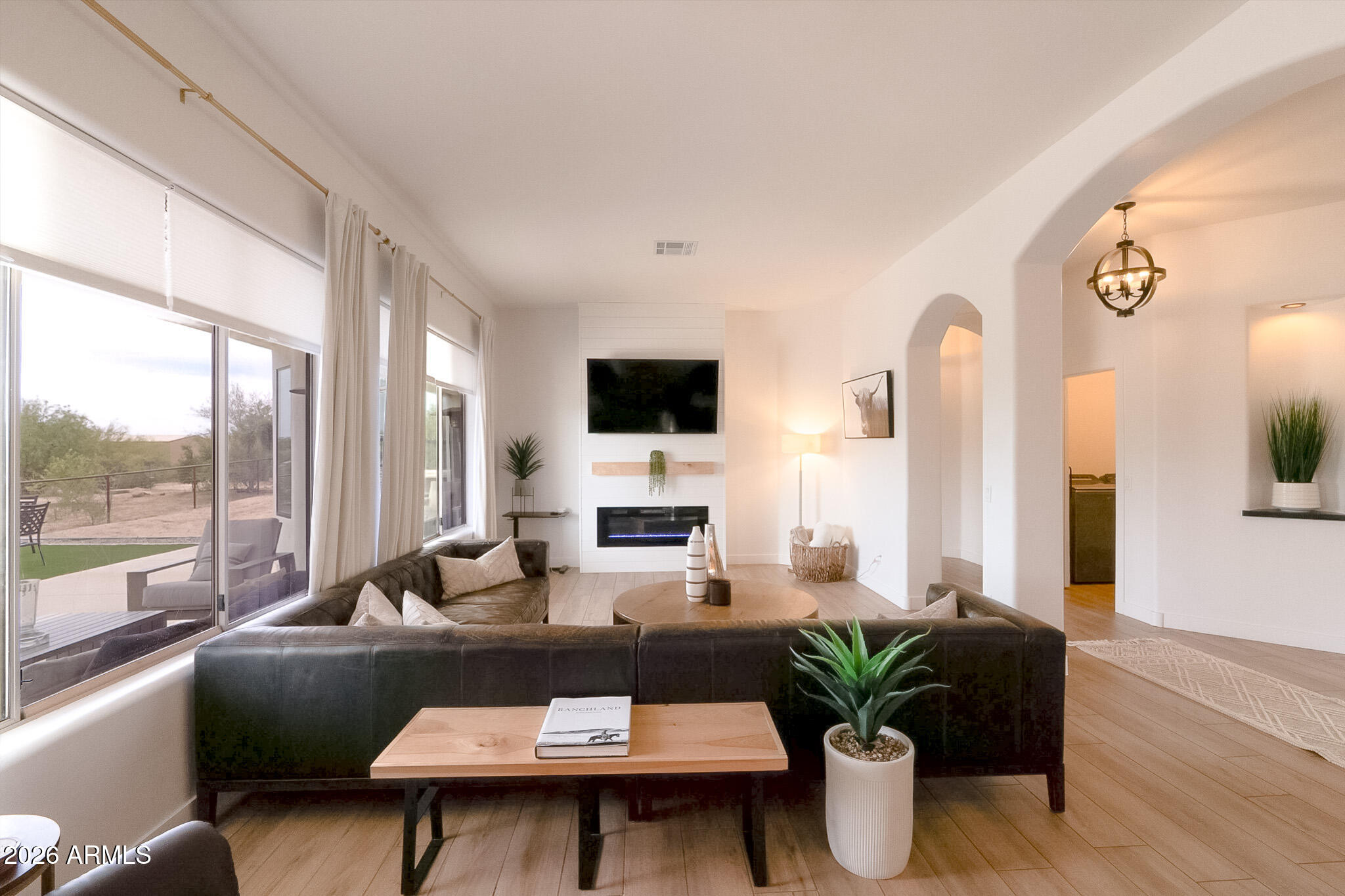 14604 East Peak View Road Scottsdale, AZ 85262 - Photo 4 of 49 Living Room