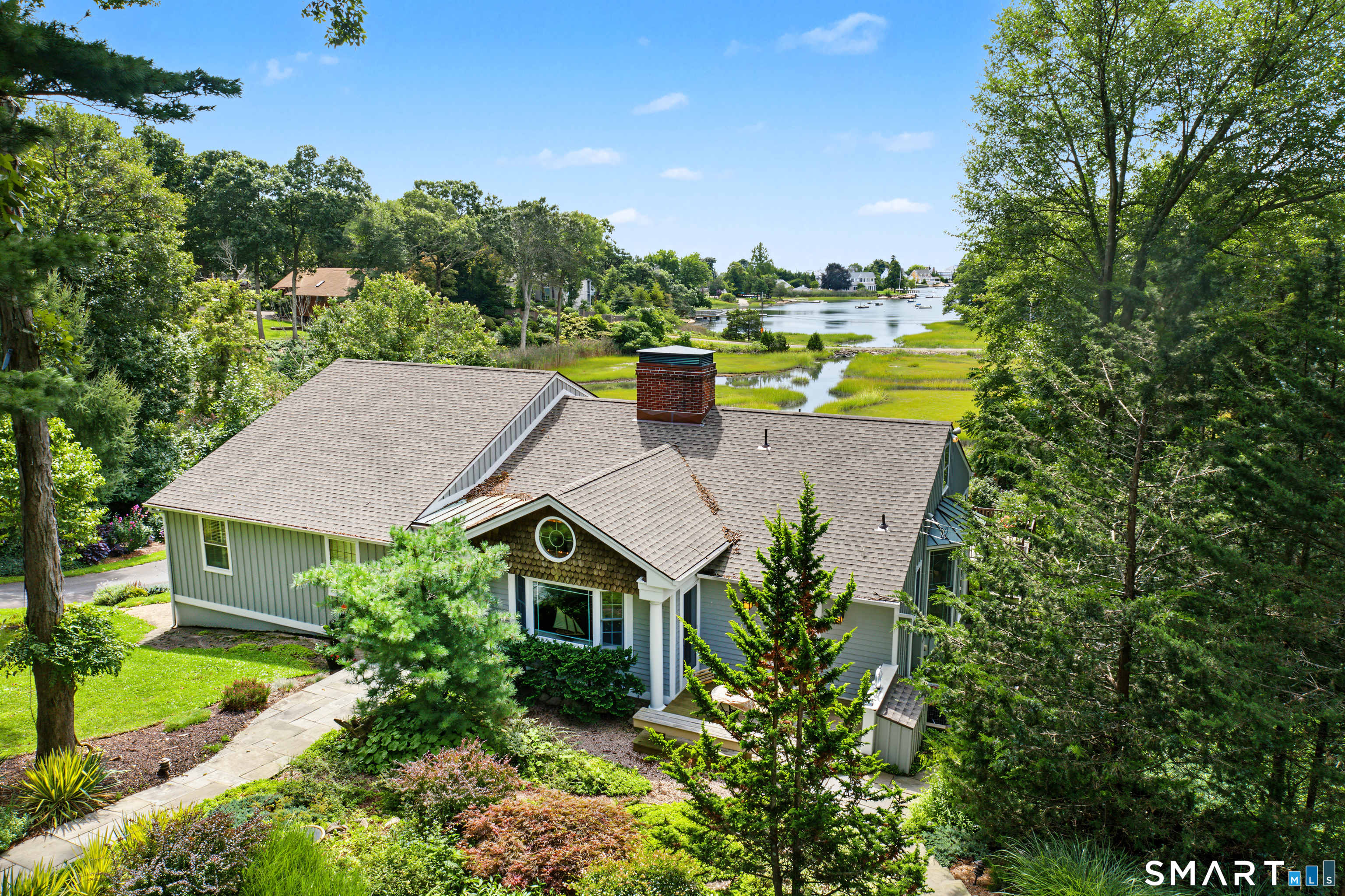 473 Colonial Road Guilford, CT 06437 - Photo 5 of 39 Gallery Image 5