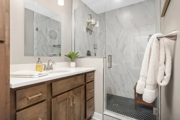 $624,900 | 18805 Scenic Way, Shafer, MN 55074