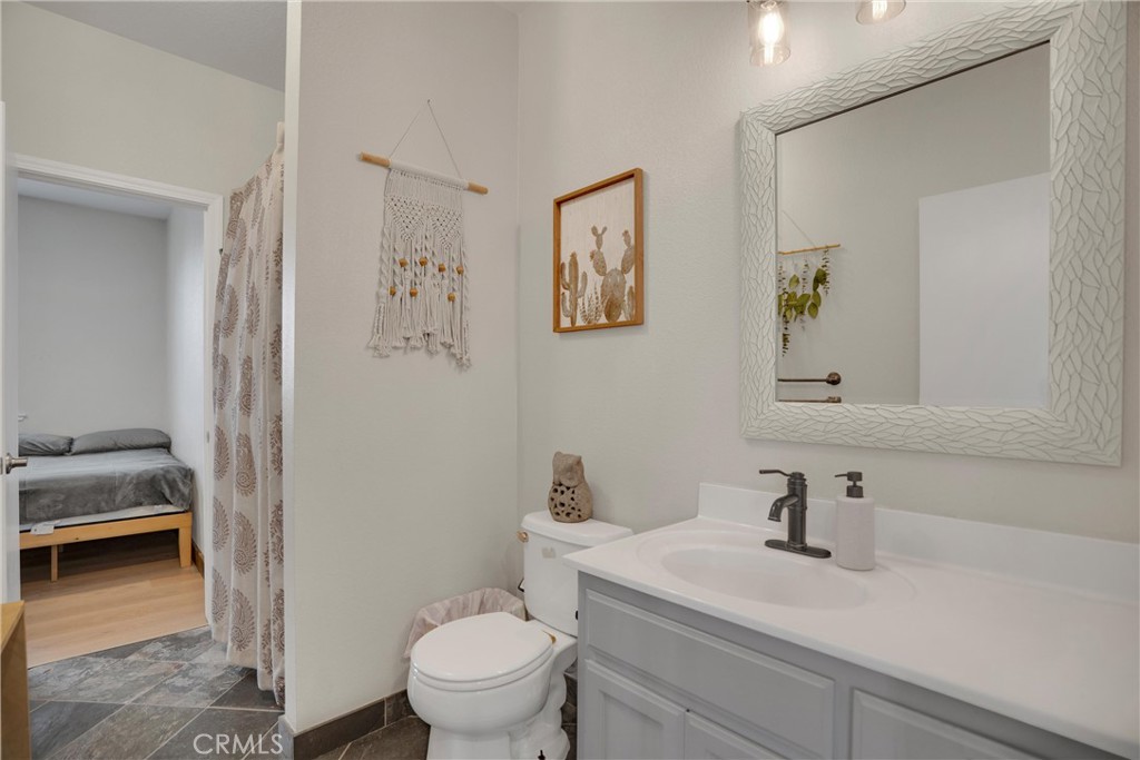 9185 Rochester Avenue Delhi, CA 95315 - Photo 17 of 33