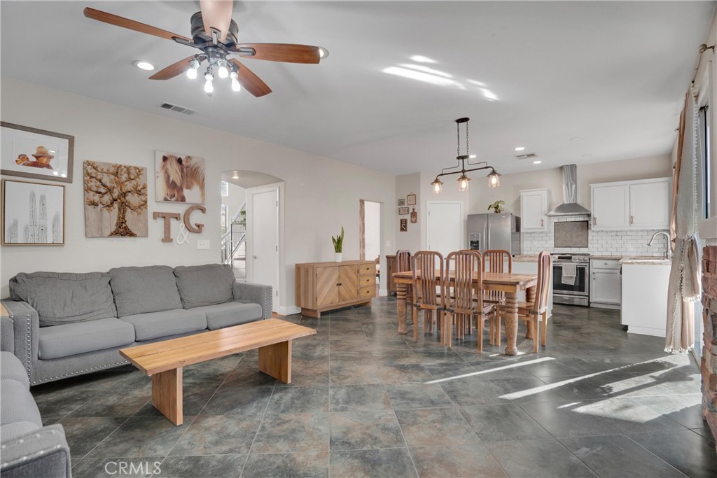 9185 Rochester Avenue Delhi, CA 95315 - Photo 19 of 33