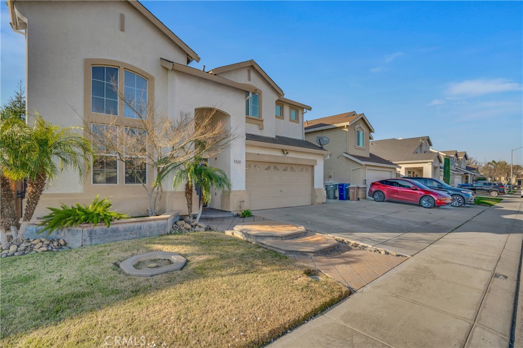 9185 Rochester Avenue Delhi, CA 95315 - Photo 3 of 33